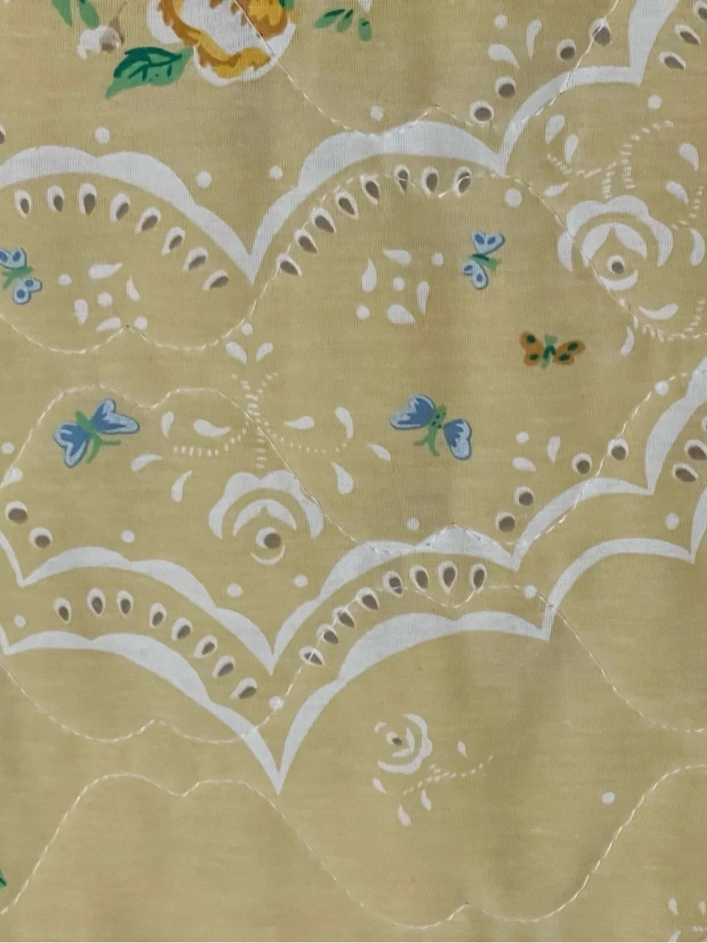 Vintage Used Floral Rhapsody Full Yellow Floral Quilt Bedspread
